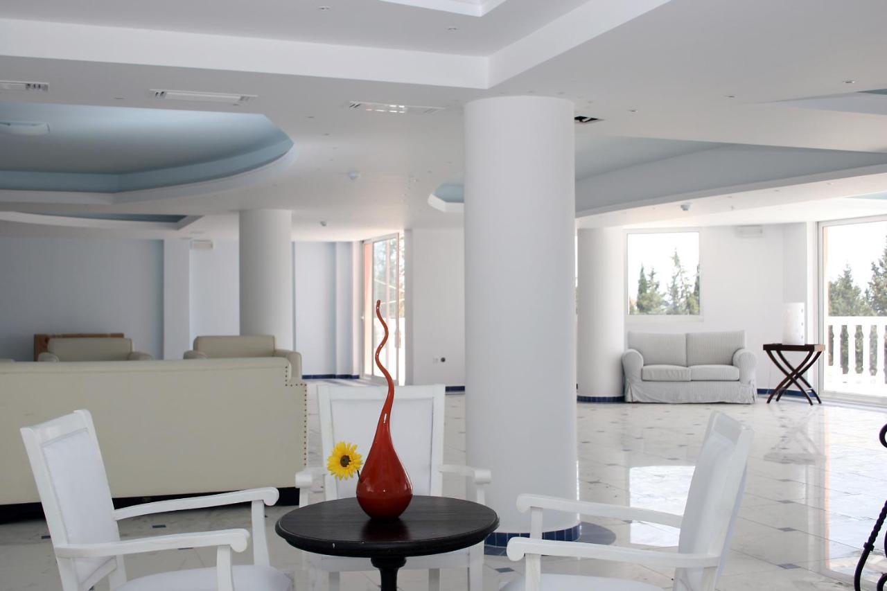 Belvedere Gerakas Luxury Suites Vasilikos  Bagian luar foto