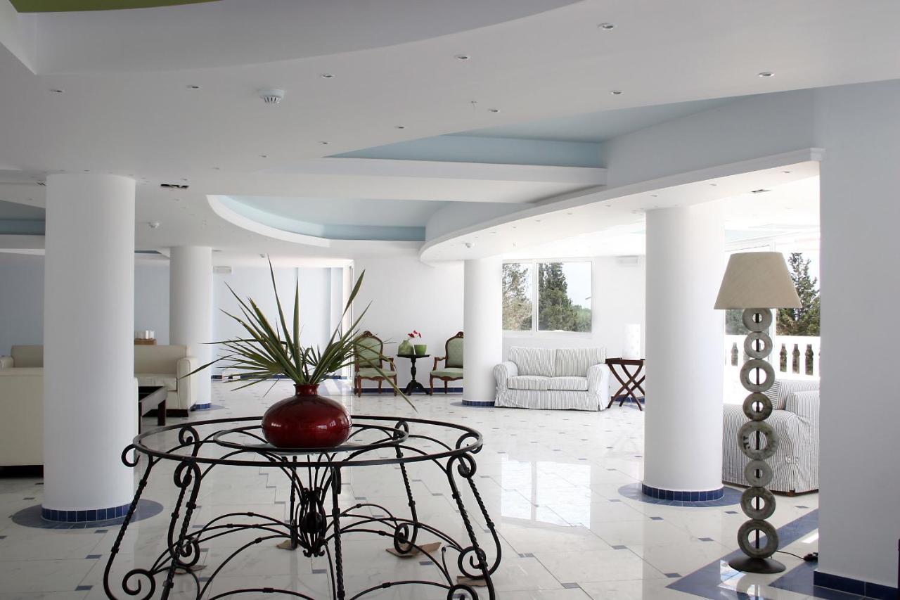 Belvedere Gerakas Luxury Suites Vasilikos  Bagian luar foto
